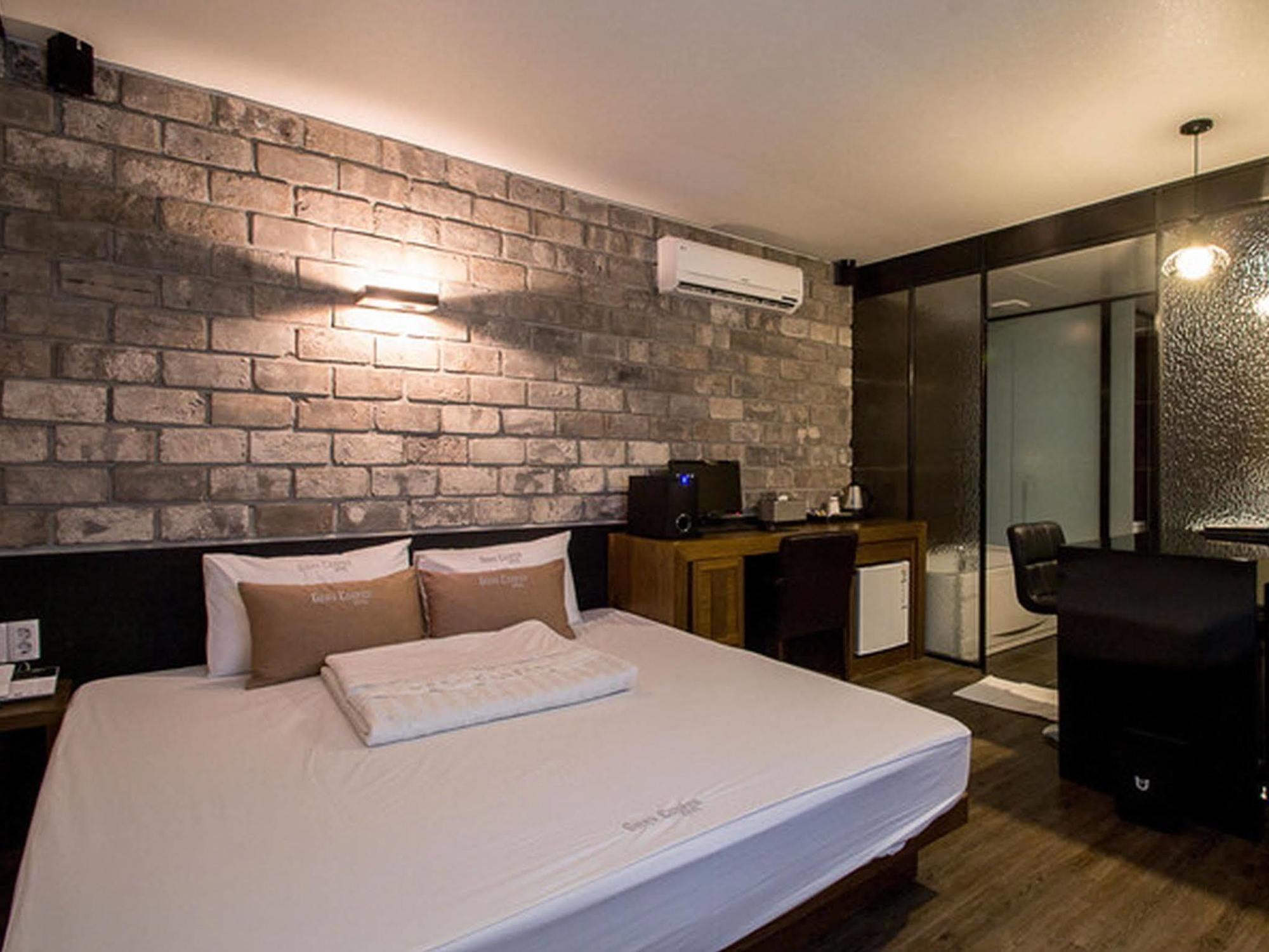 Haeundae Gary Cooper Hotel Busan Exterior photo