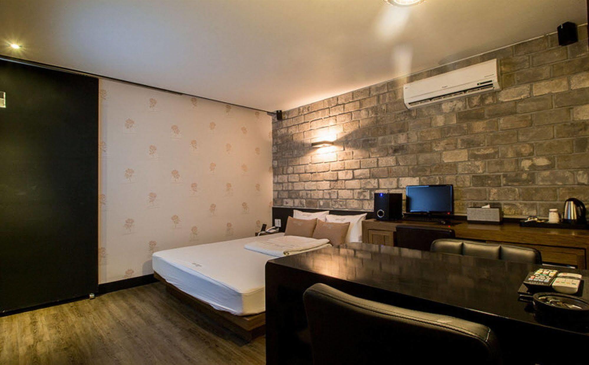 Haeundae Gary Cooper Hotel Busan Exterior photo